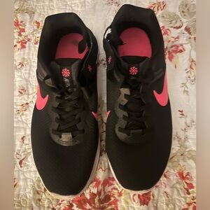 Nike womens size 9 great condition